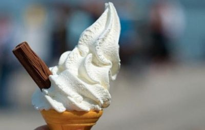 A Mr Whippy with a flake