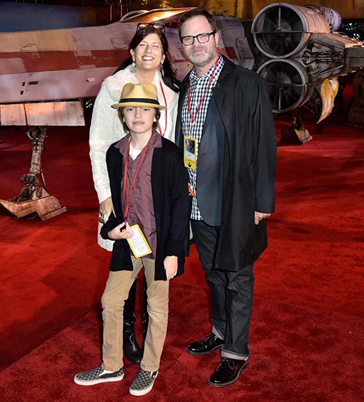 Rainn Wilson and Holiday Reinhorn with son Walter at the Rogue One premiere, 2016