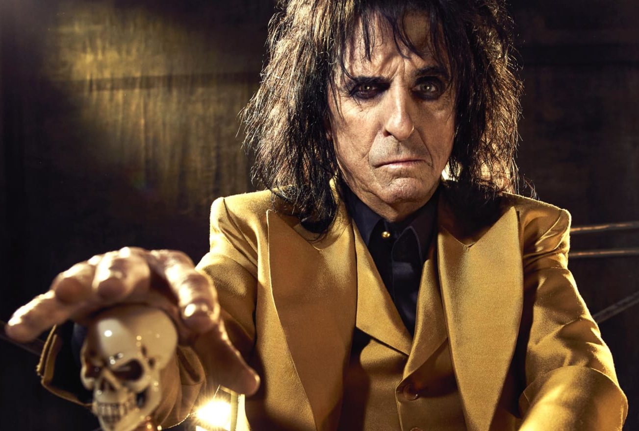 7. Alice Cooper isn’t his only pseudonym.