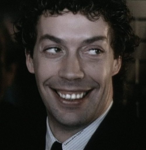 40 Facts You Probably Didn't Know About Tim Curry - Eighties Kids